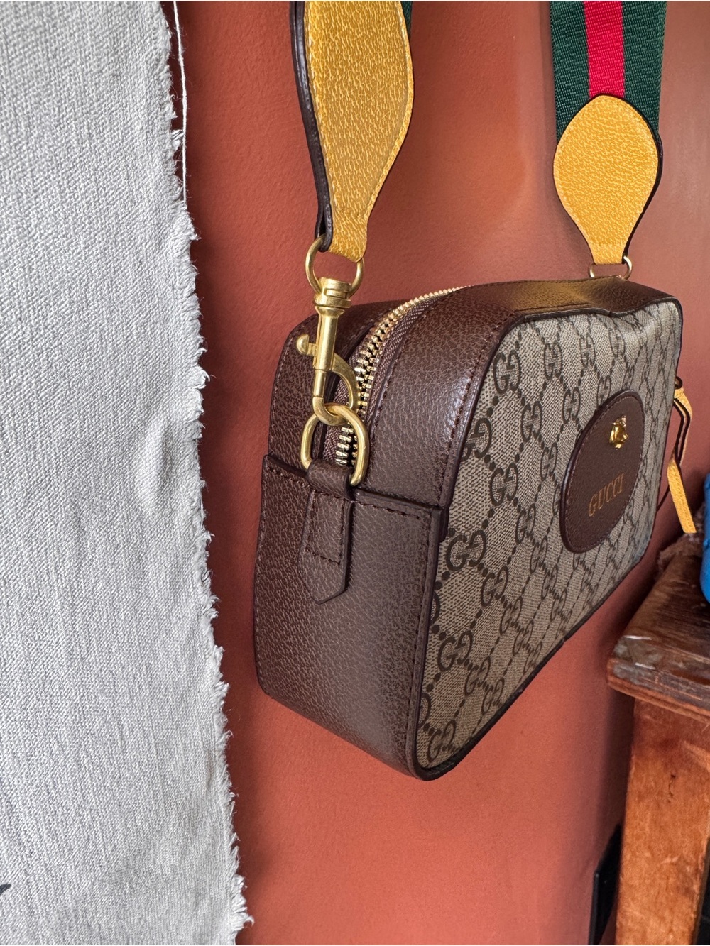 Gucci Beige GG Supreme Crossbody with Red & Green Web Strap and Yellow Accents - Picture 3 of 11